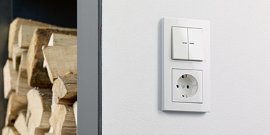 JUNG KNX Taster F 10 bei Appler Elektrotechnik in Grävenwiesbach
