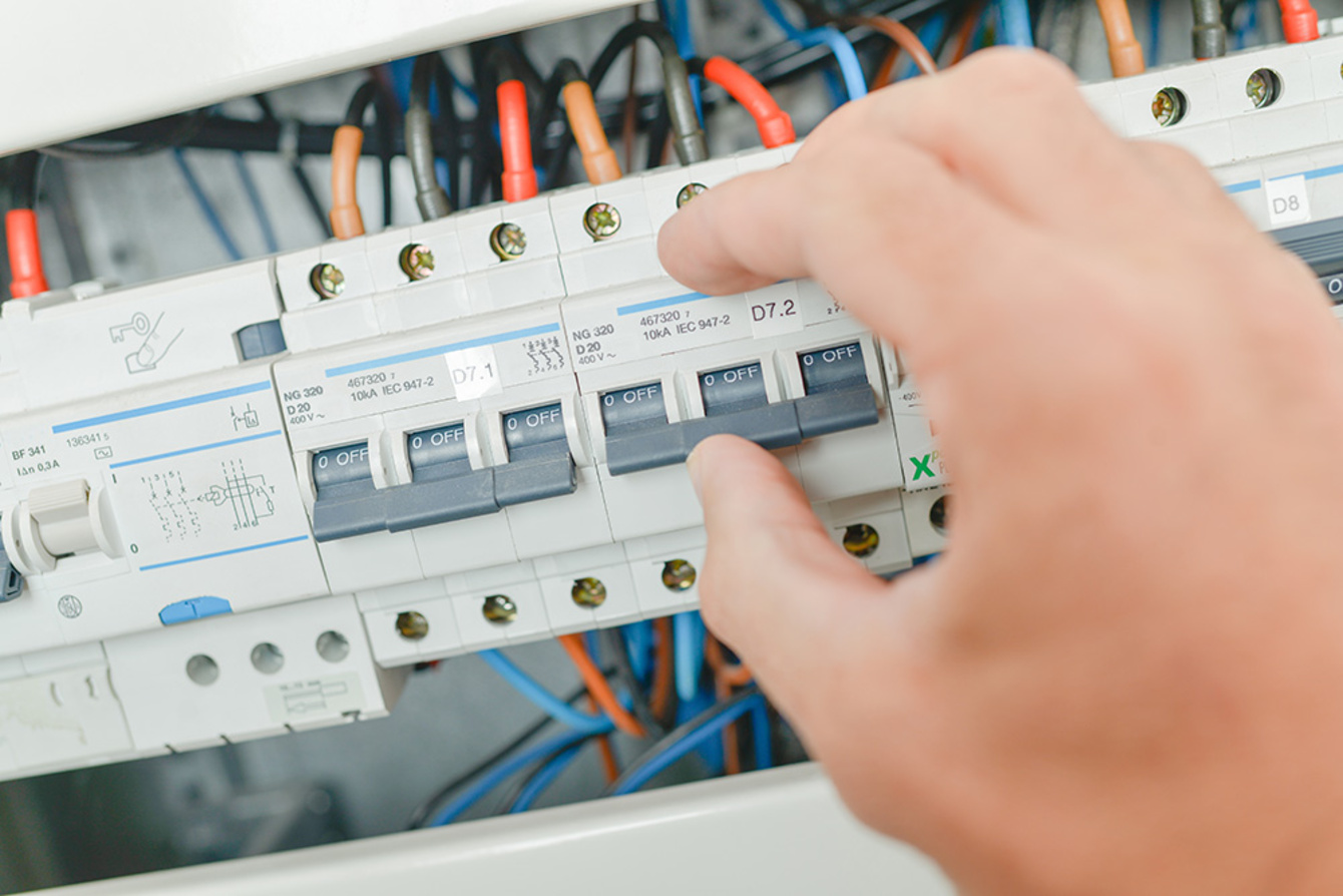 Elektro­installation bei Appler Elektrotechnik in Grävenwiesbach